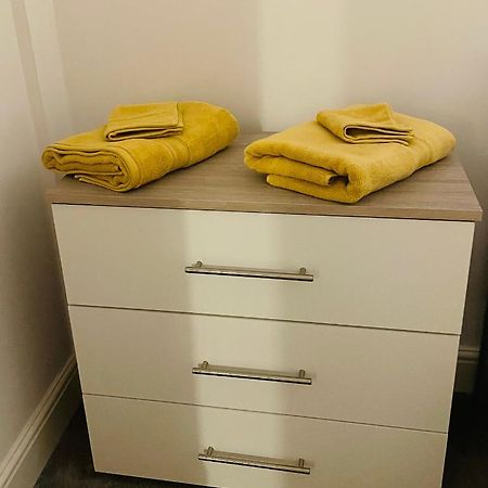 #0509 Two Bedroom Serviced Apartment- Free Parking Derby Ngoại thất bức ảnh