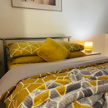 #0509 Two Bedroom Serviced Apartment- Free Parking Derby Ngoại thất bức ảnh