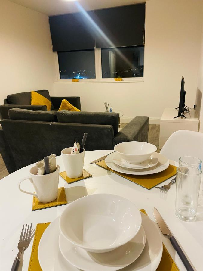 #0509 Two Bedroom Serviced Apartment- Free Parking Derby Ngoại thất bức ảnh